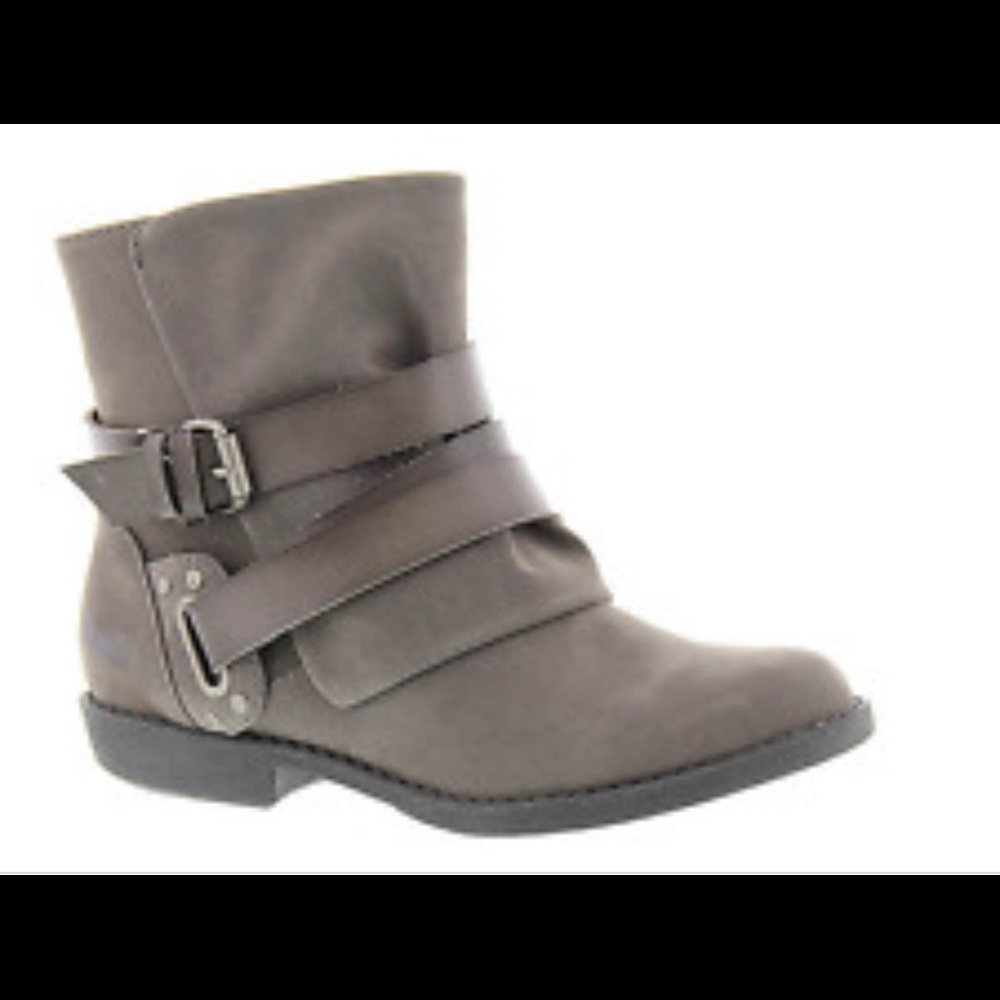 Blowfish Alias Boots in Gray
